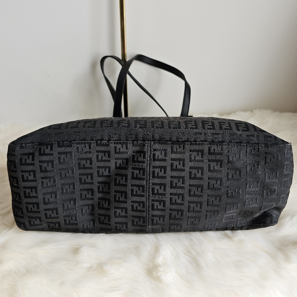 Fendi bag - Picture 6 of 13